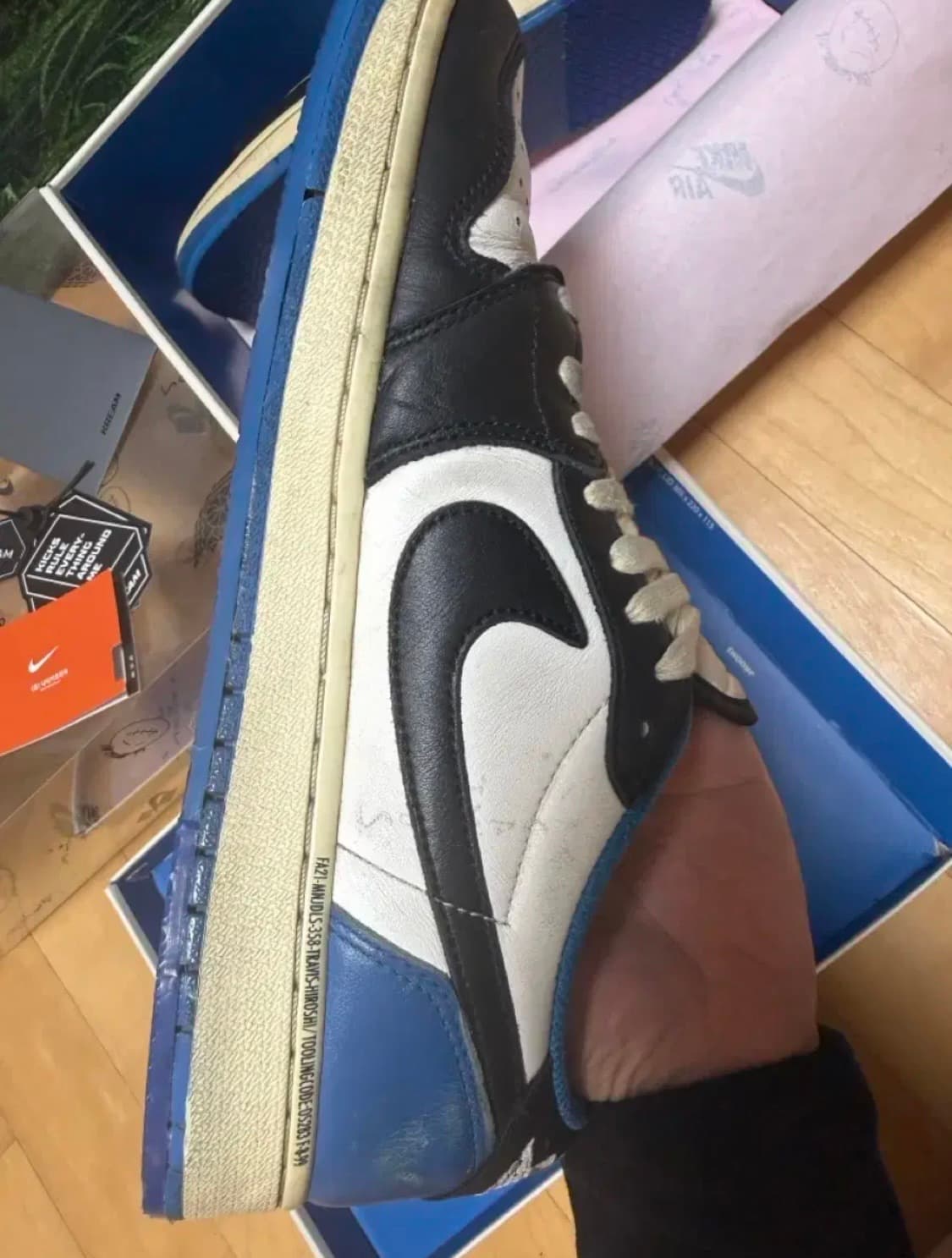 트래비스 스캇 프라그먼트 조던1 로우 \사용감 있음 275 상품이미지4