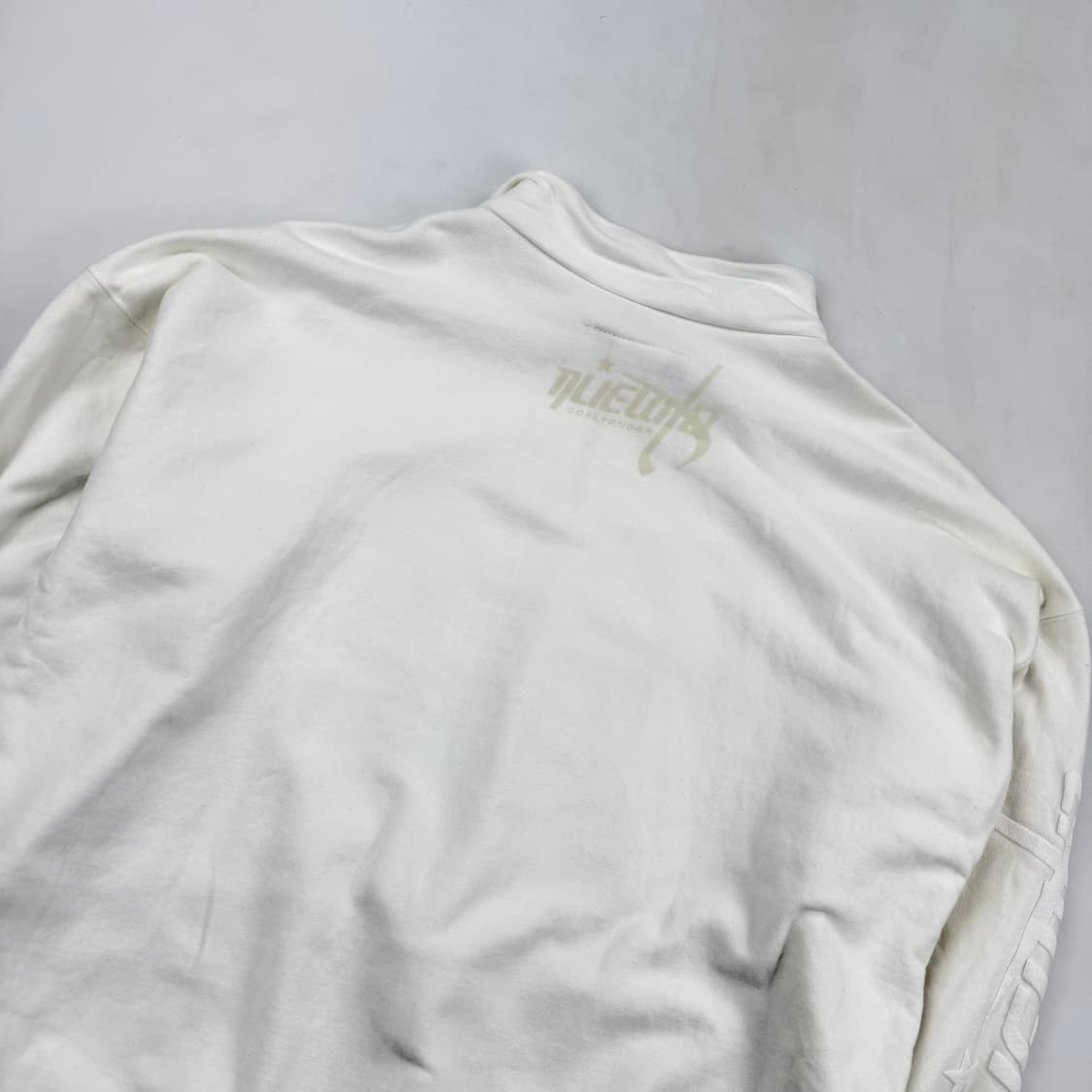 Tuewid 00 하프집업 화이트 상품이미지9