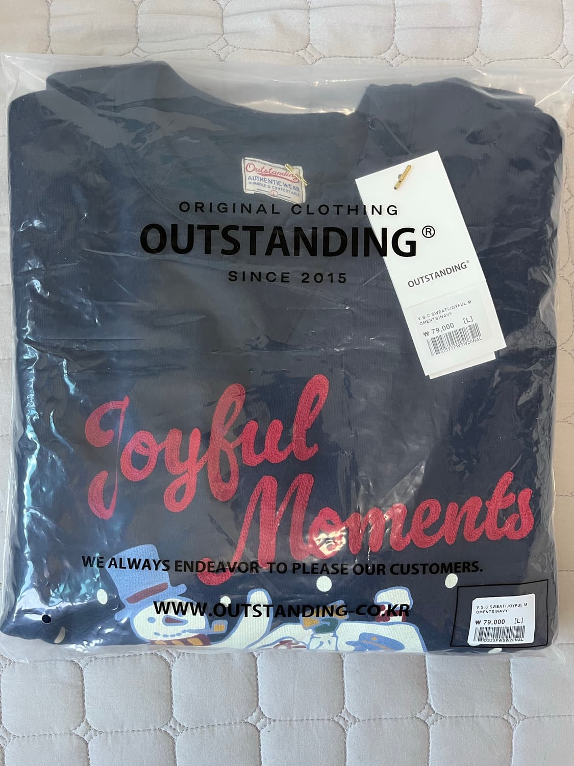 새상품) 아웃스탠딩 Joyful Moments 맨투맨 네이비 L 상품이미지4