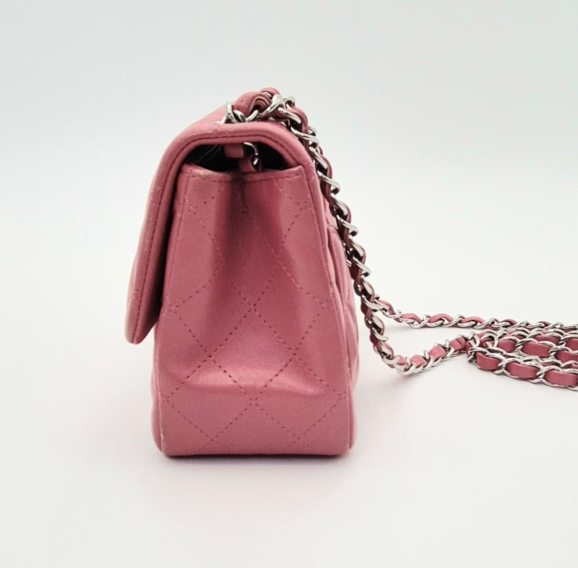 샤넬 22 AS3260 은장 체인 스몰 숄더백 상품이미지8