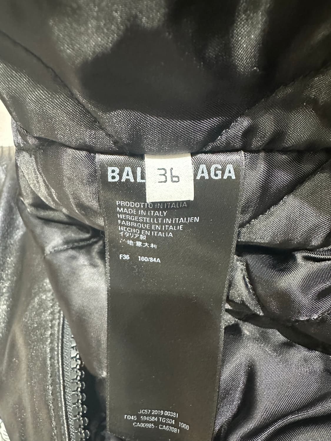 발렌시아가 19fw bb로고 레더자켓 상품이미지3