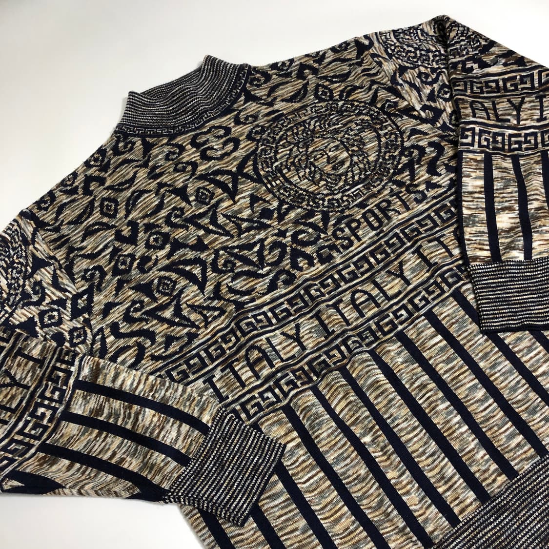 베르사체 V2 하프 폴라 니트 m 상품이미지5