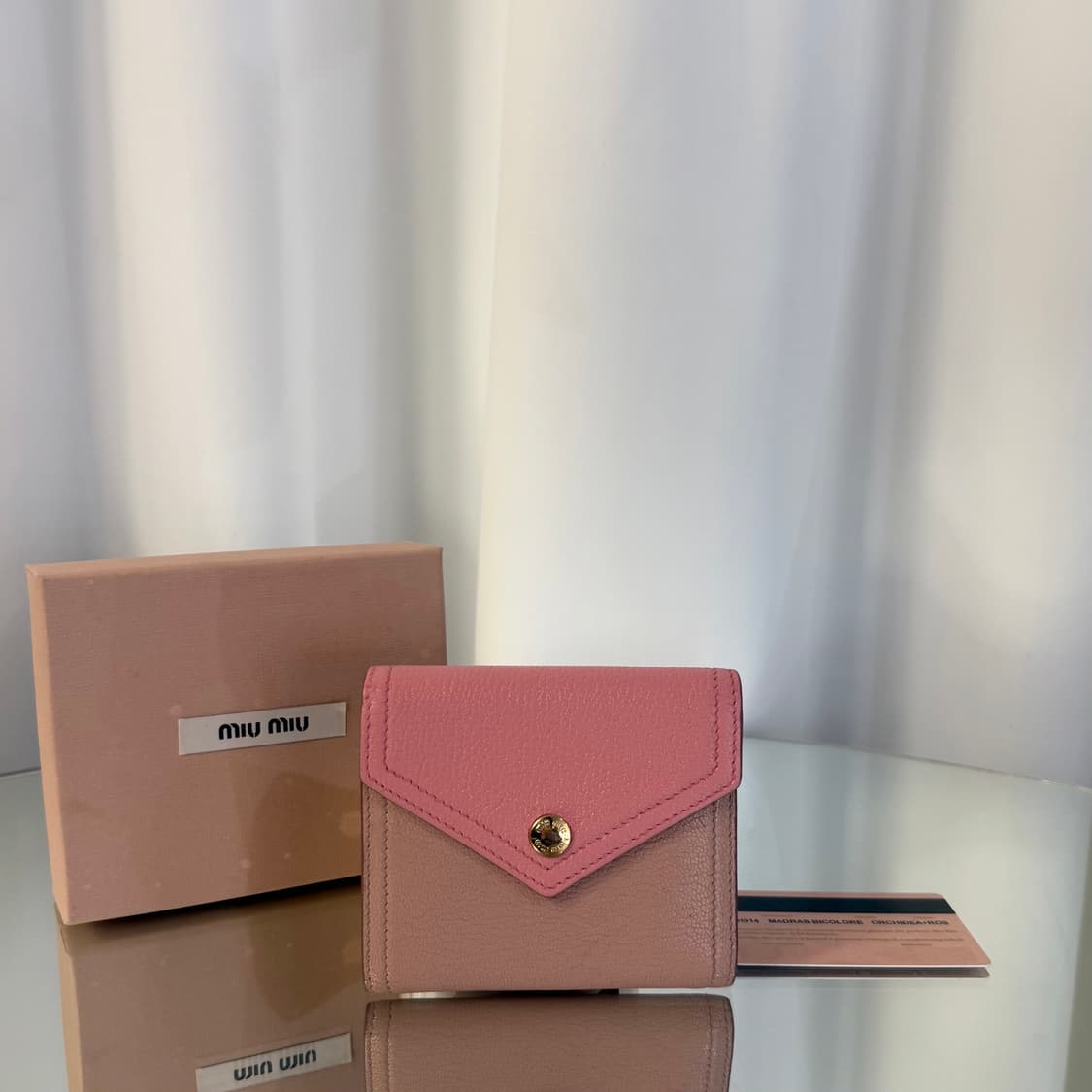 미우미우 마드라스 3단 반지갑 상품이미지1