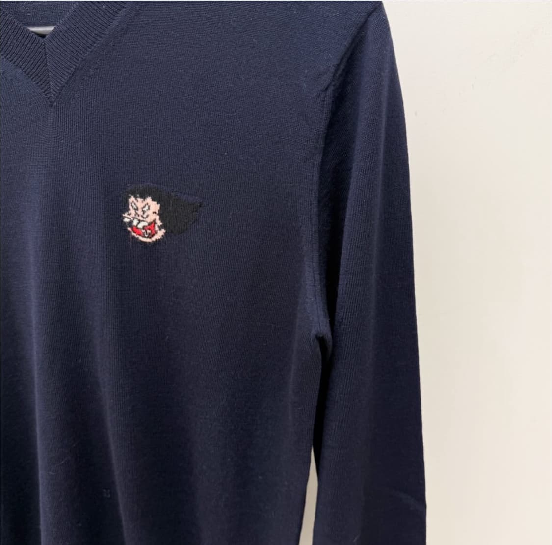 꼼데가르송 셔츠라인 그래픽 v넥 니트 상품이미지3