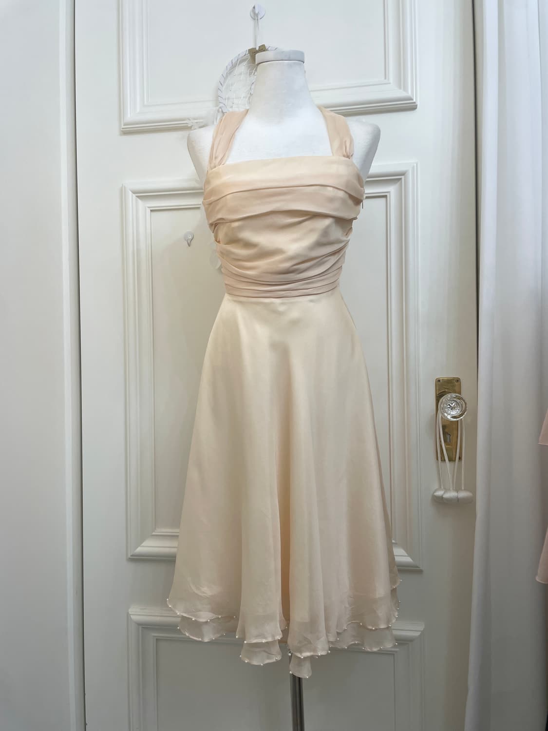 coral ivory draping back lace-up halter 상품이미지1