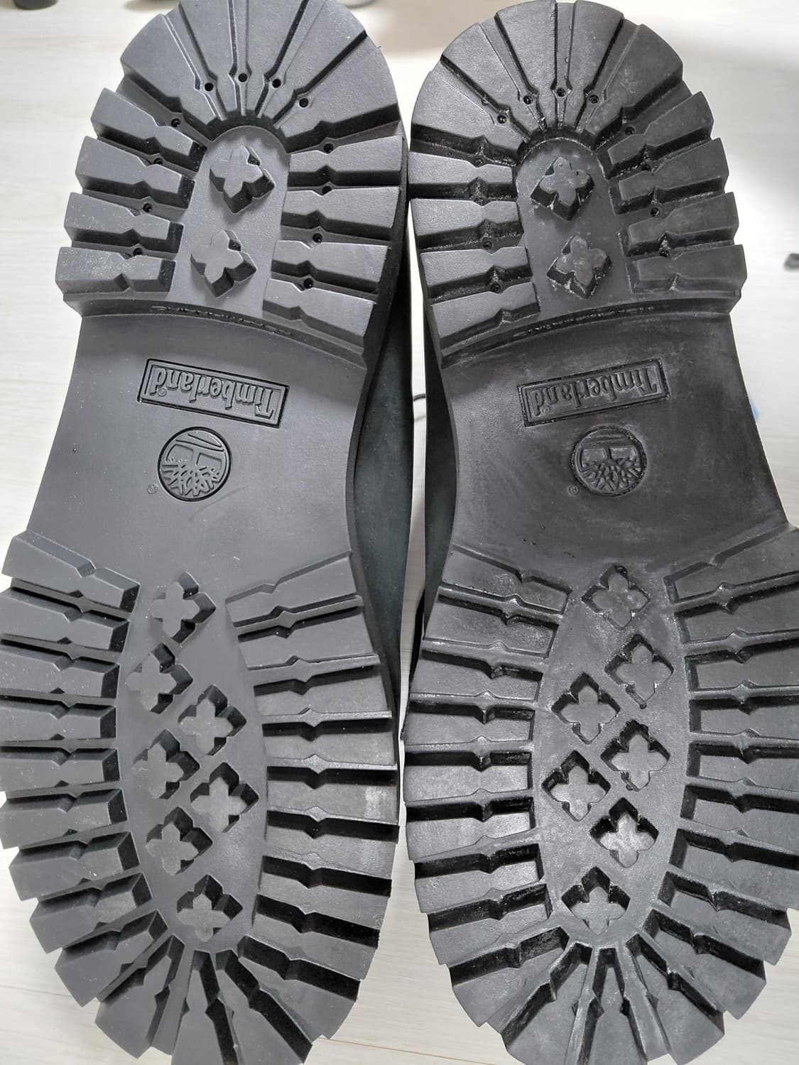 팀버랜드 6인치 블랙 워커 250 사이즈 상품이미지4