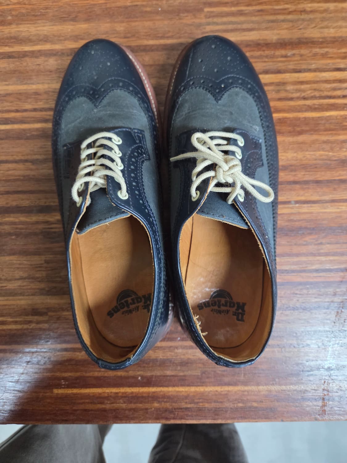 닥터마틴 빈티지 윙팁 로퍼 42 270  상품이미지2