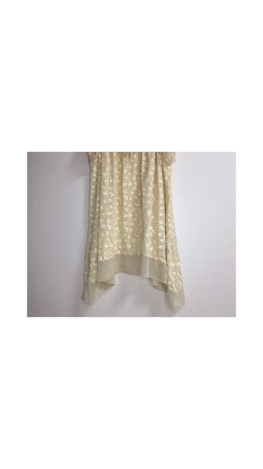 츠모리치사토 베이지 하트 셔링 레이스 탑 튜닉 상품이미지3