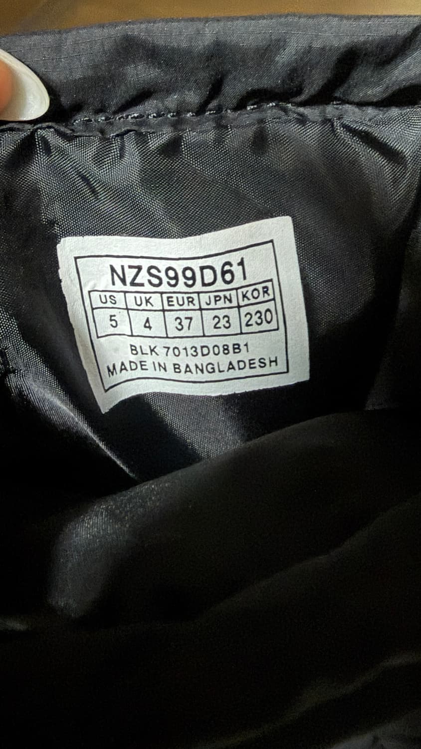 노스페이스 패딩부츠 블랙 스트링슈즈 방한화눕시숏여성화 보온신발230235 상품이미지7