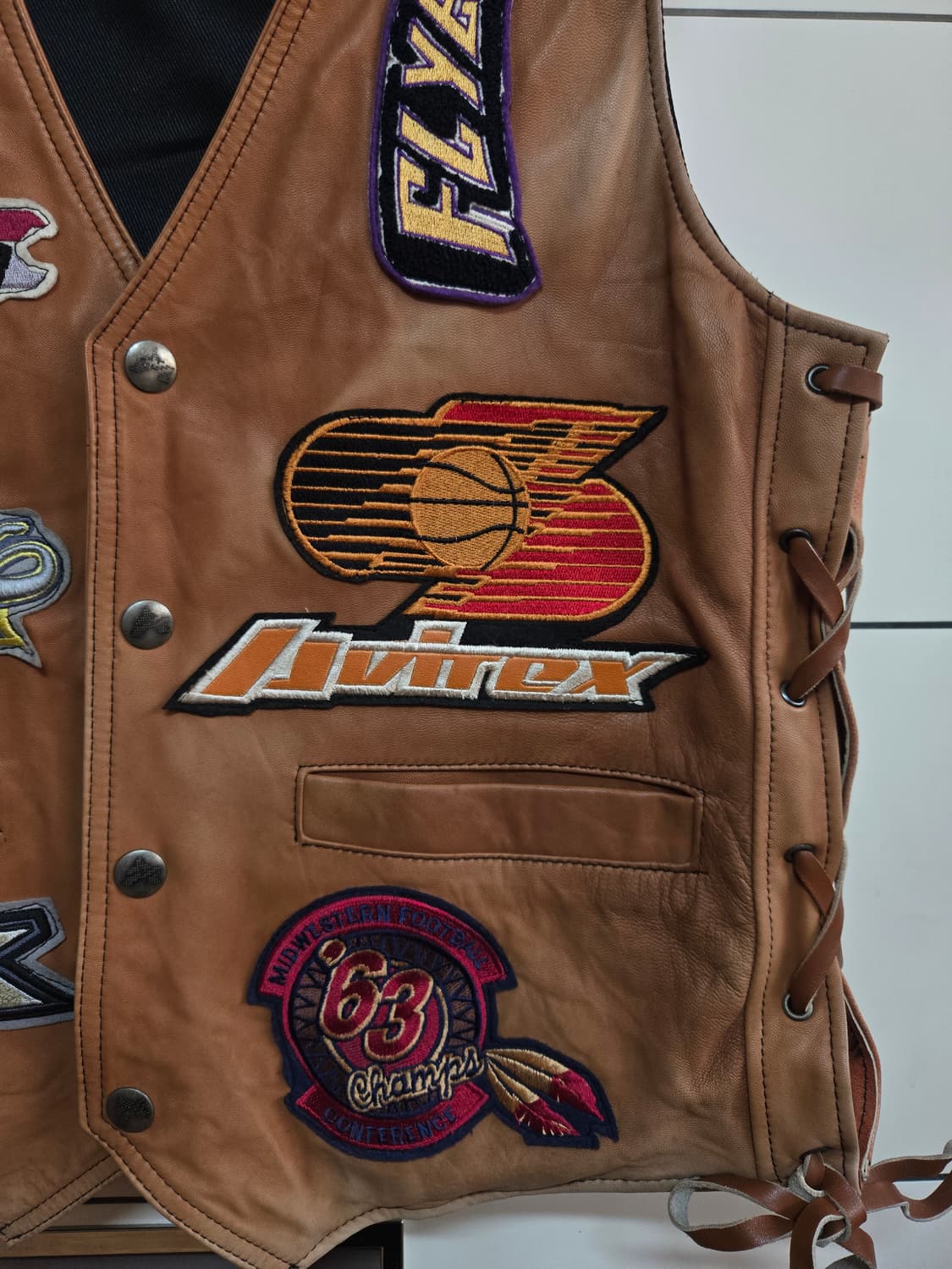 빈티지 느낌의 양가죽 패치 레더 베스트 상품이미지3