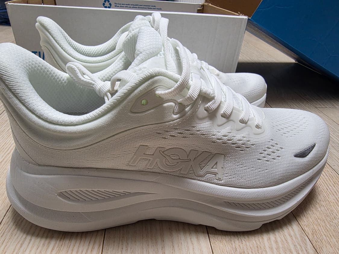 호카 본디9 올화이트 운동화 230 상품이미지2