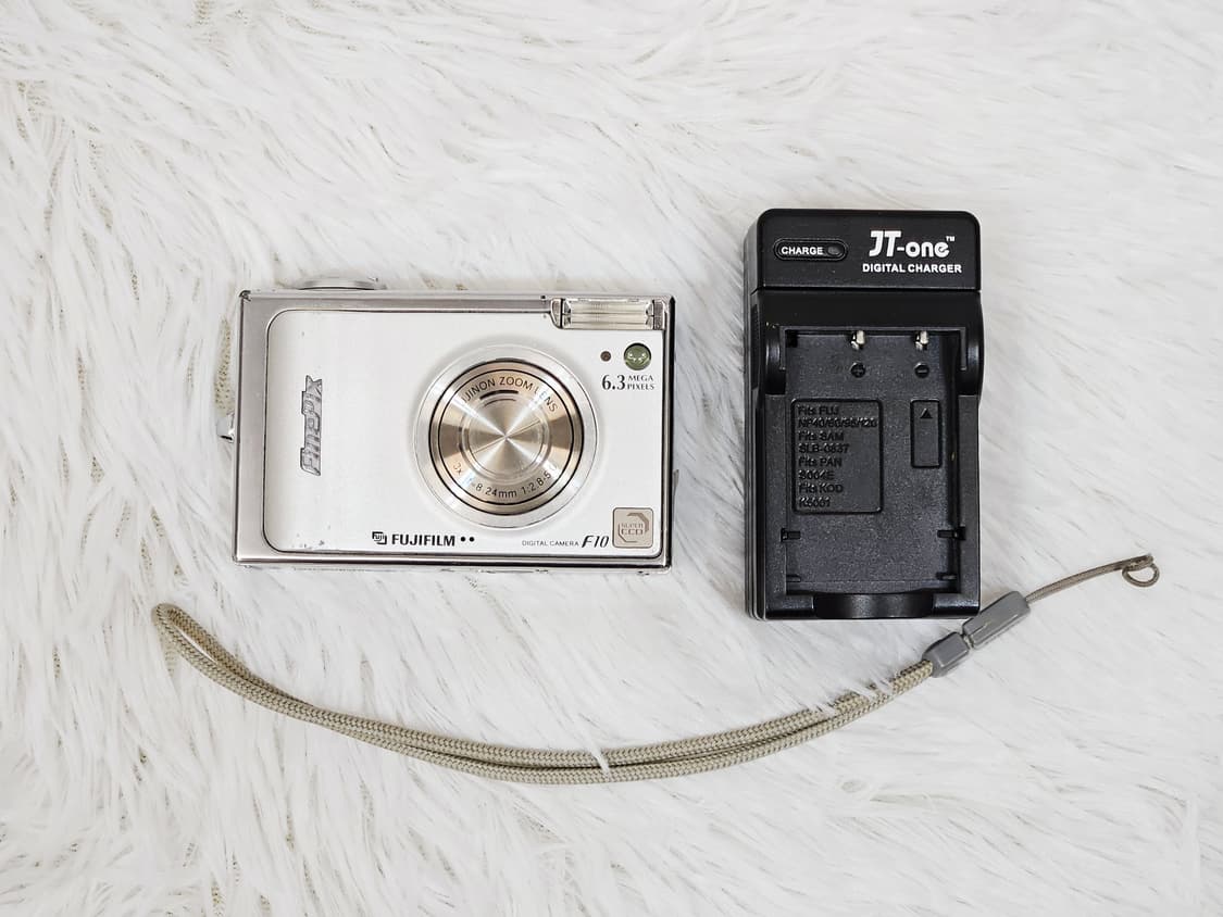 [B급] 후지필름 FinePix F10 빈티지 디카, 디지털카메라 판매 상품이미지9