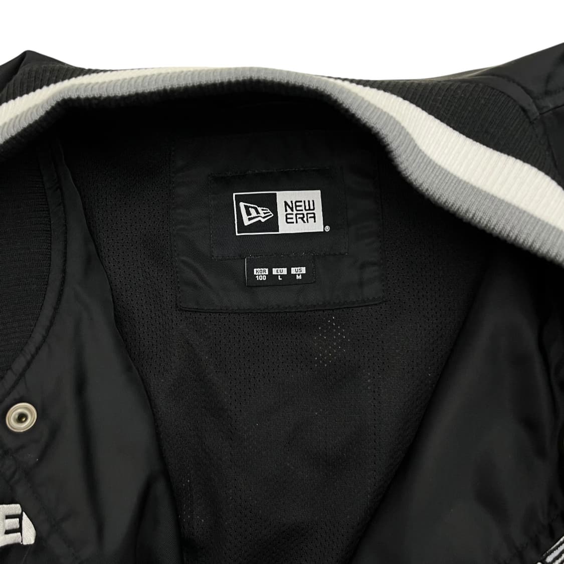 뉴에라 X NFL X 피너츠 스누피 패치 블랙 바시티 자켓 100 상품이미지6