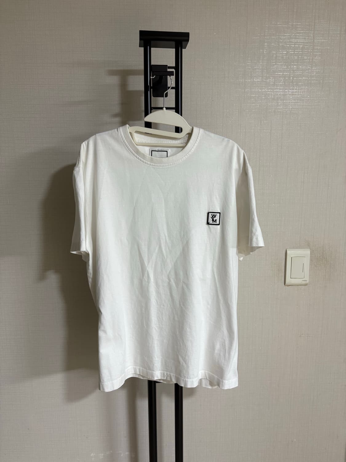 우영미 백로고 반팔티 화이트 상품이미지2