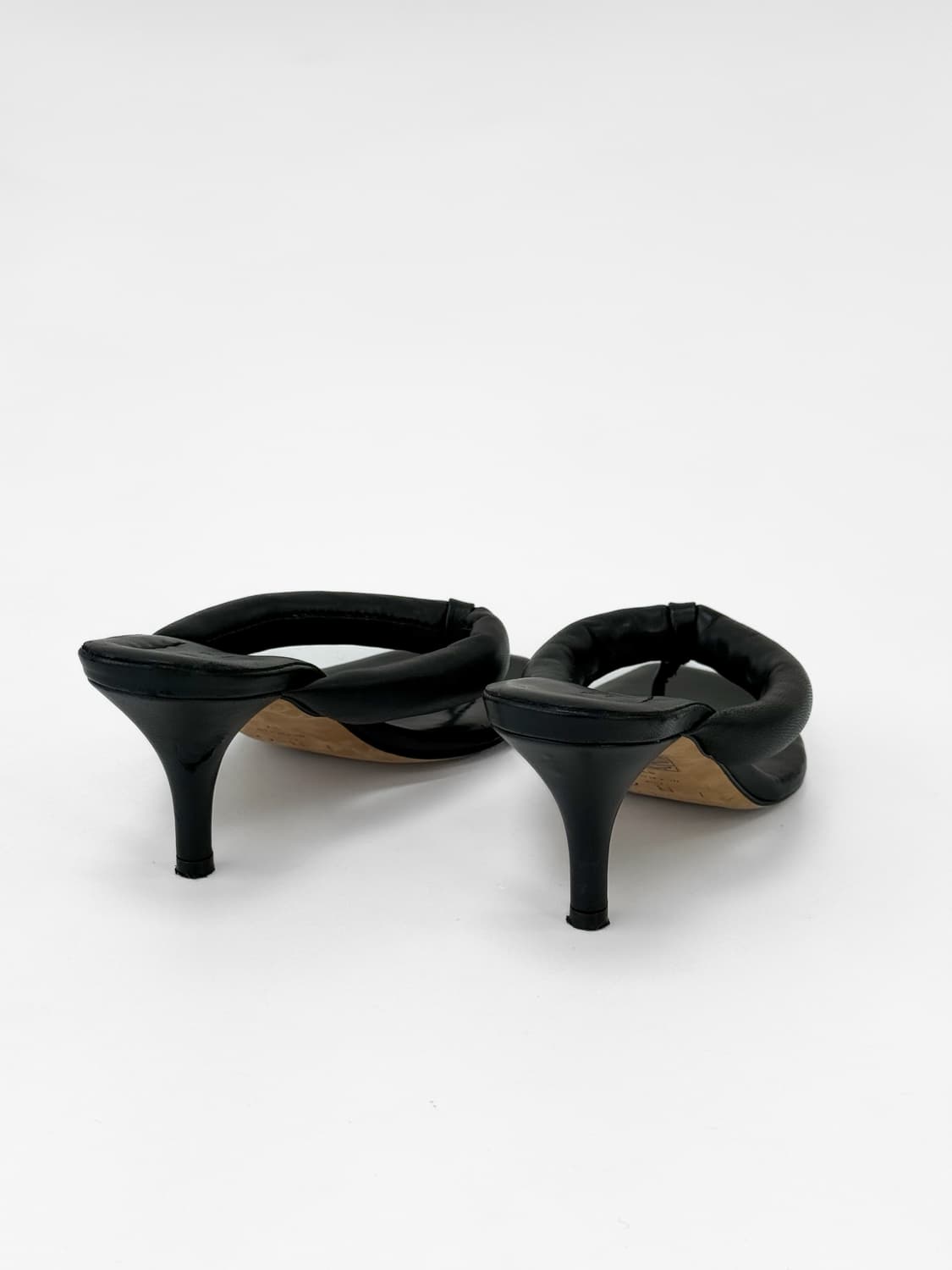 IRO Padded Leather Flip-Flop Heels 상품이미지7