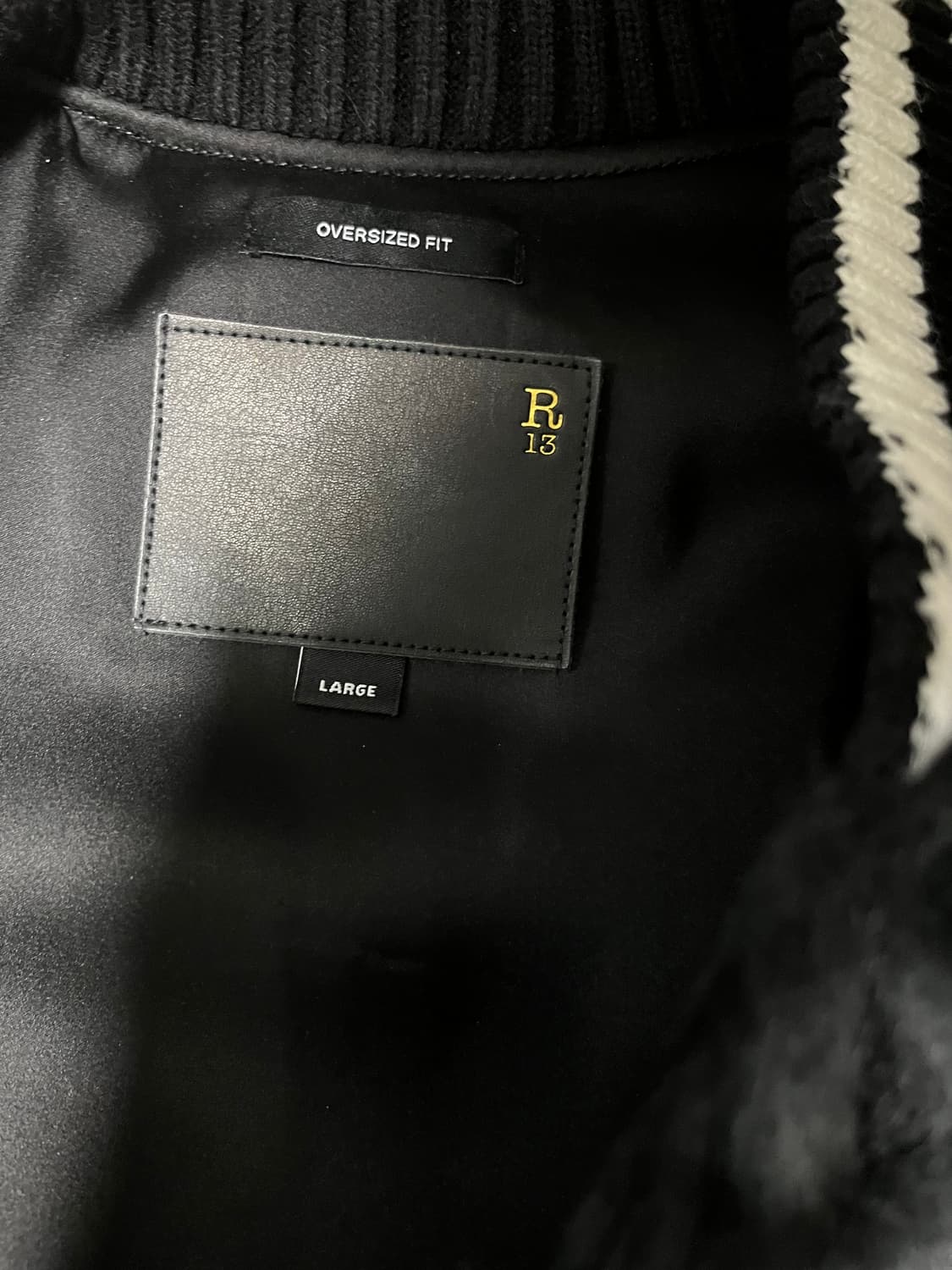 R13 퍼 바시티 자켓  L 판매합니다. (SSENSE 구매) 상품이미지3