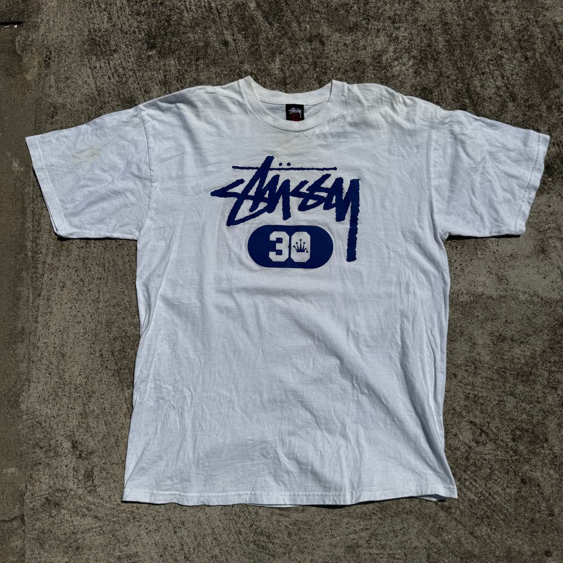 [XL] 00s Stussy 스투시 30년 기념 흰색 반팔티 상품이미지1