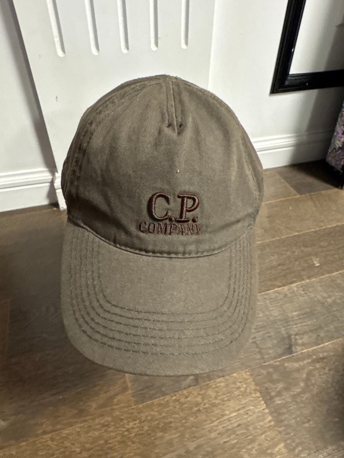 C.P. Company 코튼 볼캡 - 사이즈 미스로 판매합니다. 상품이미지1