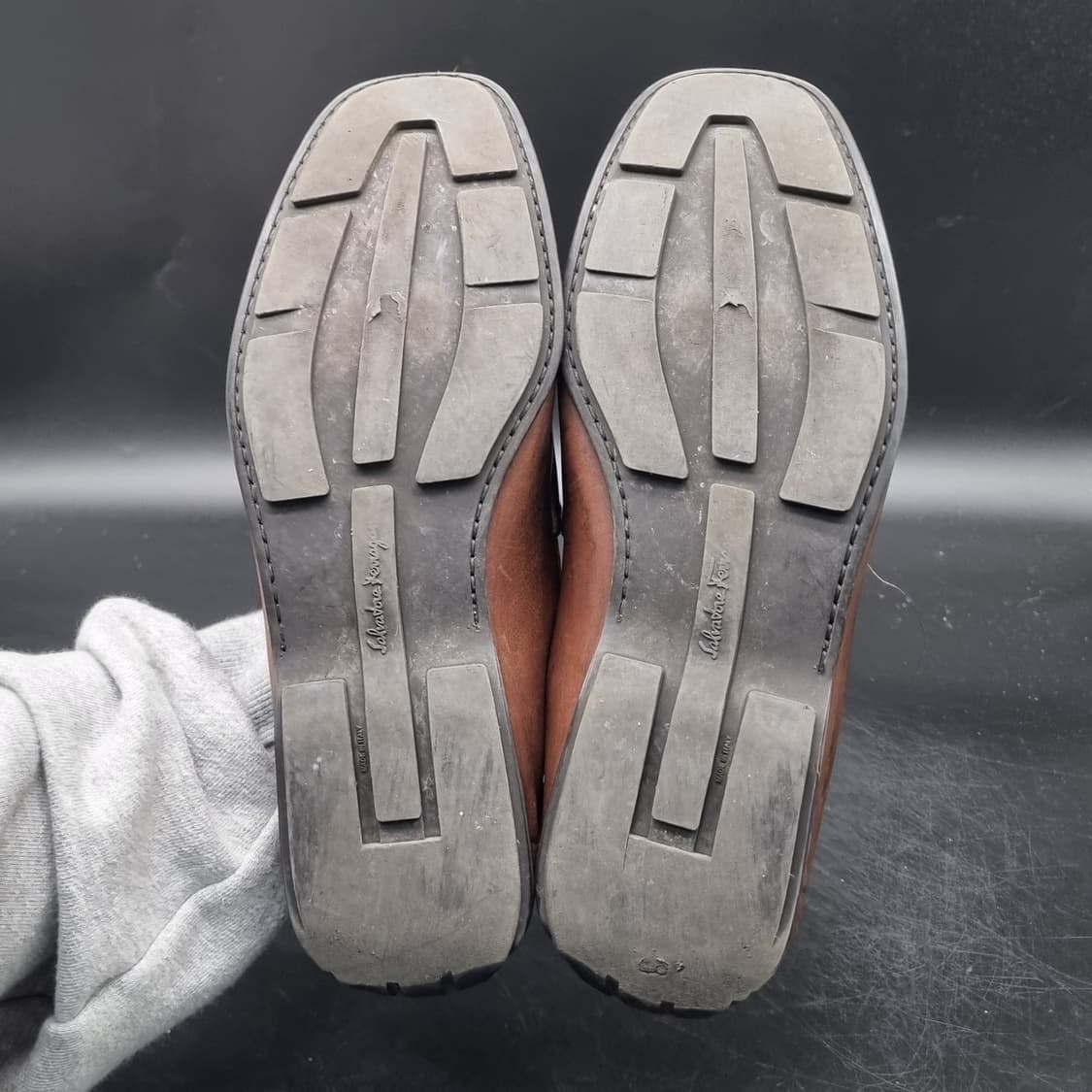 페라가모 남성가죽로퍼245 상품이미지3