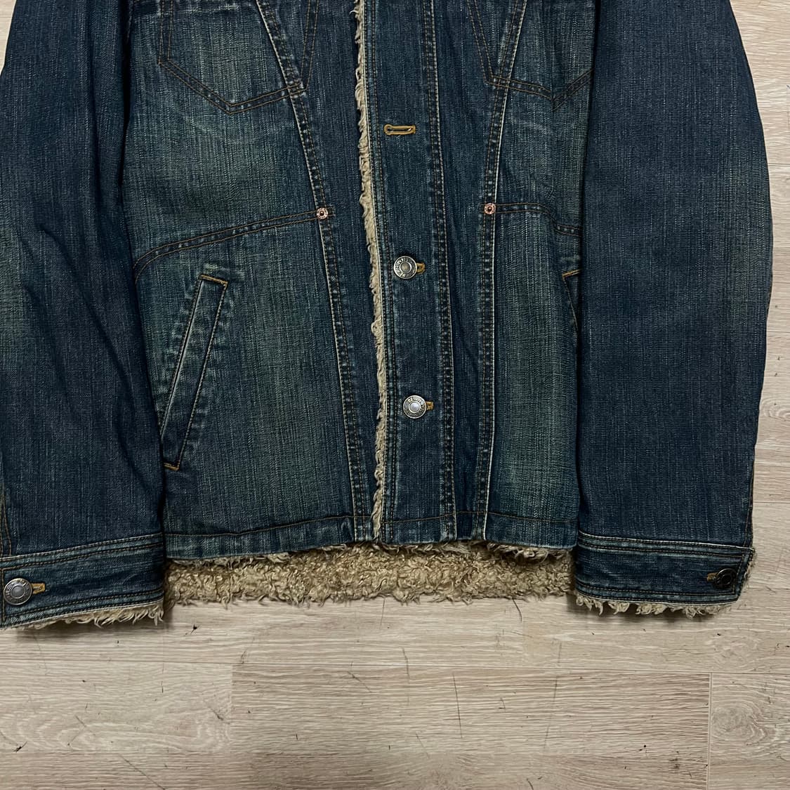 빈폴 진스 양털 카라 워싱 데님 무스탕 청자켓 [인디고] L/100 상품이미지3