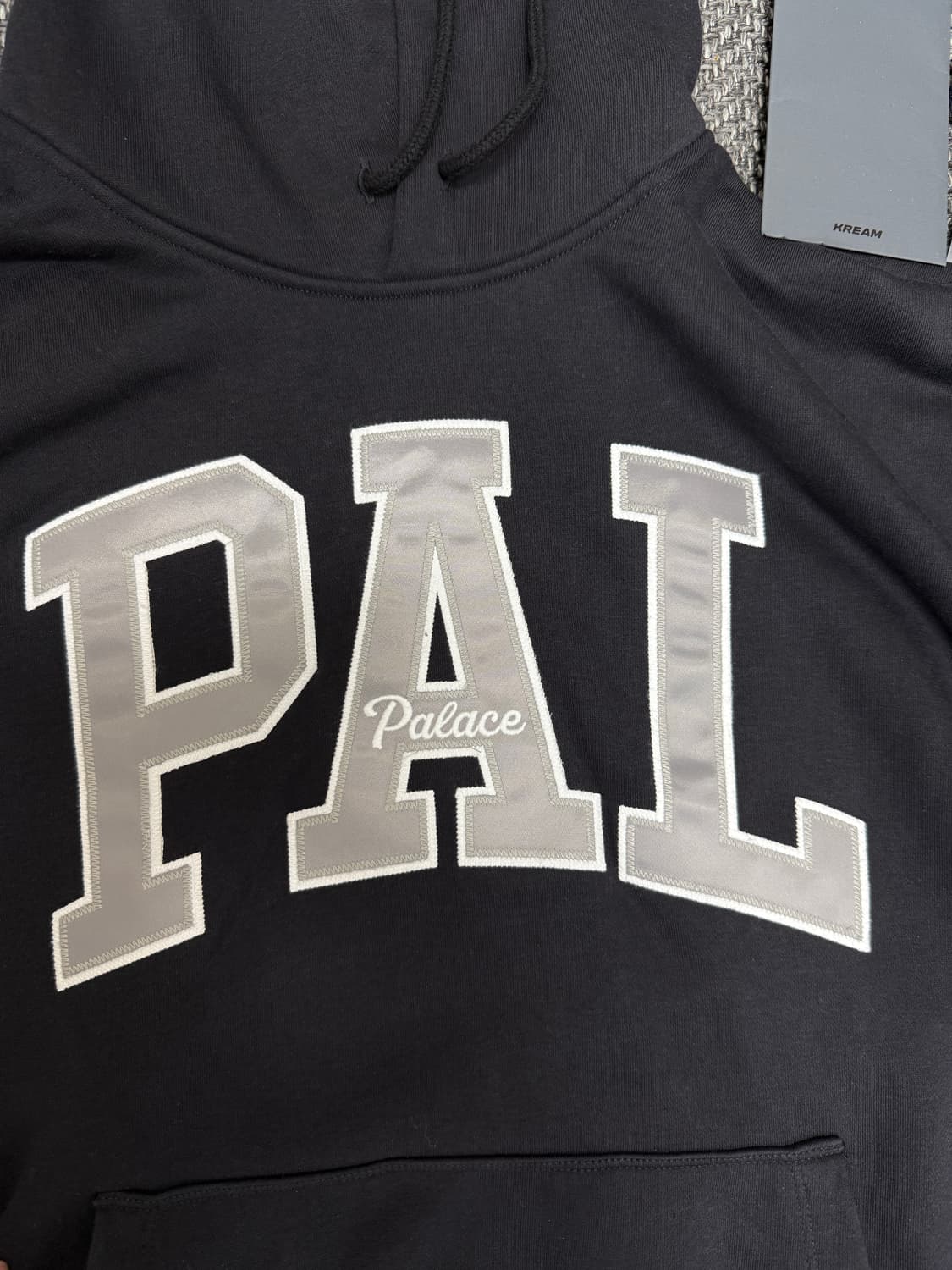 24ss 팔라스 x 갭 기모 후드 블랙- 남자 L사이즈 상품이미지2