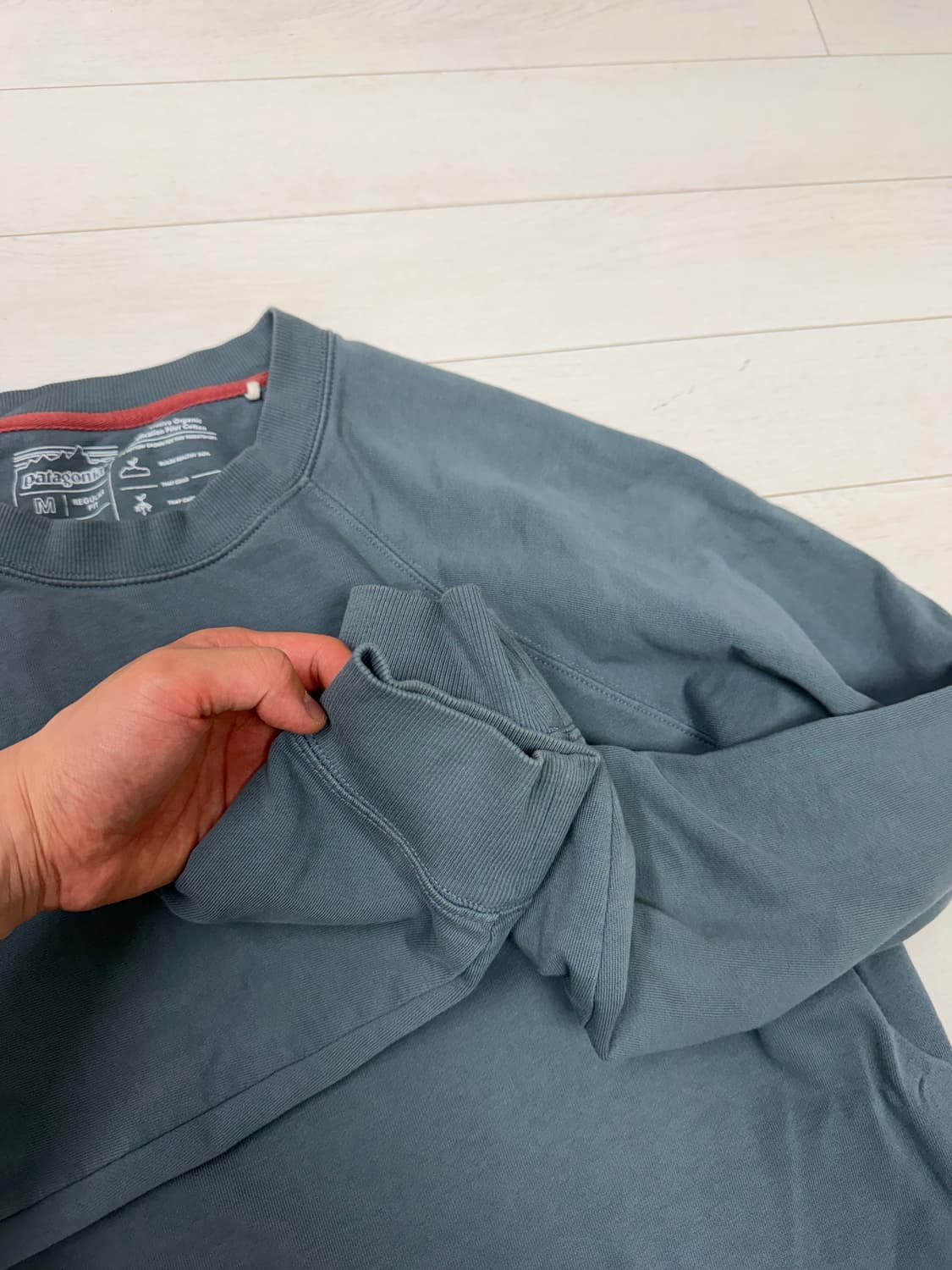 파타고니아 맨투맨 M 사이즈  상태 9.5/10  사진찍고 절대 안입습니 상품이미지3
