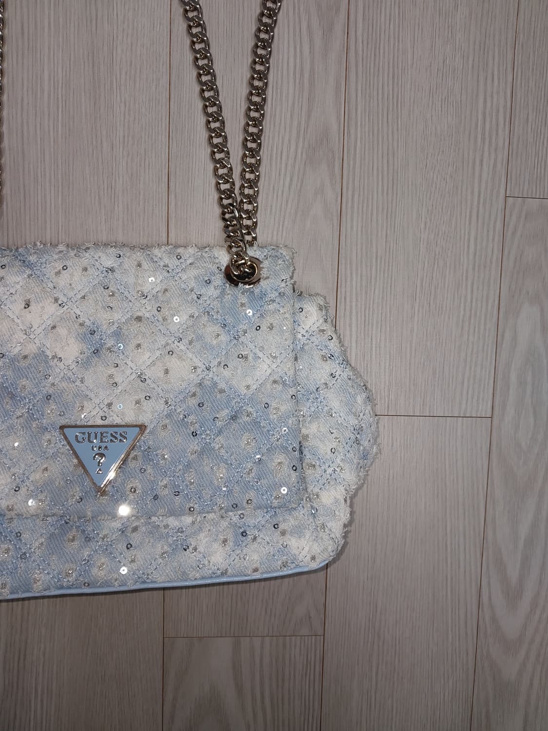 게스 GUESS 미니 플랩 퀼팅백 갸루 핀터깔 상품이미지3