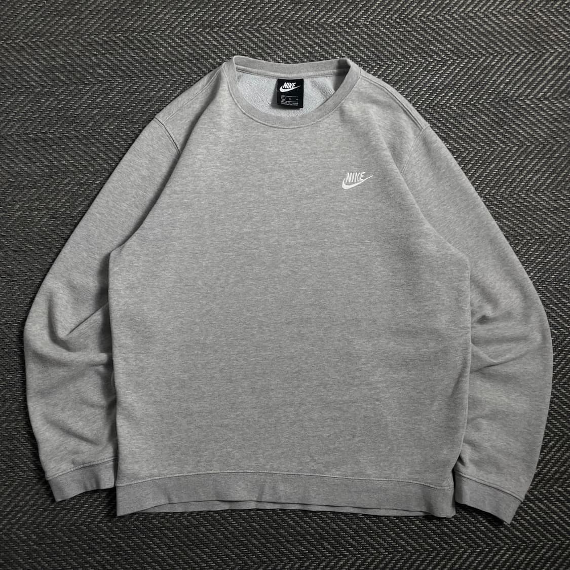 나이키 NSW 자수 로고 크루넥 긴팔 티셔츠o 4595 상품이미지1