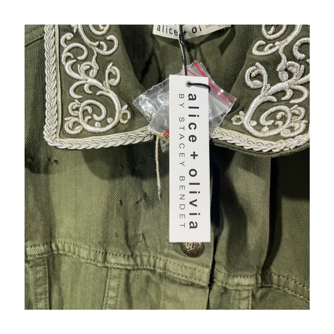 [alice + olivia] 앨리스앤올리비아 자수카라 크롭 자켓  상품이미지5