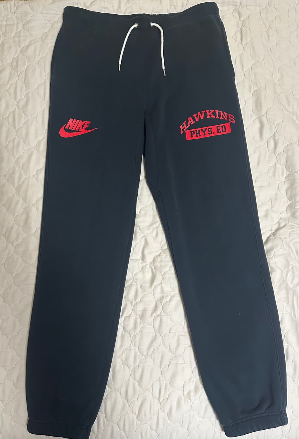 나이키 기묘한이야기 호킨스 팬츠 상품이미지1
