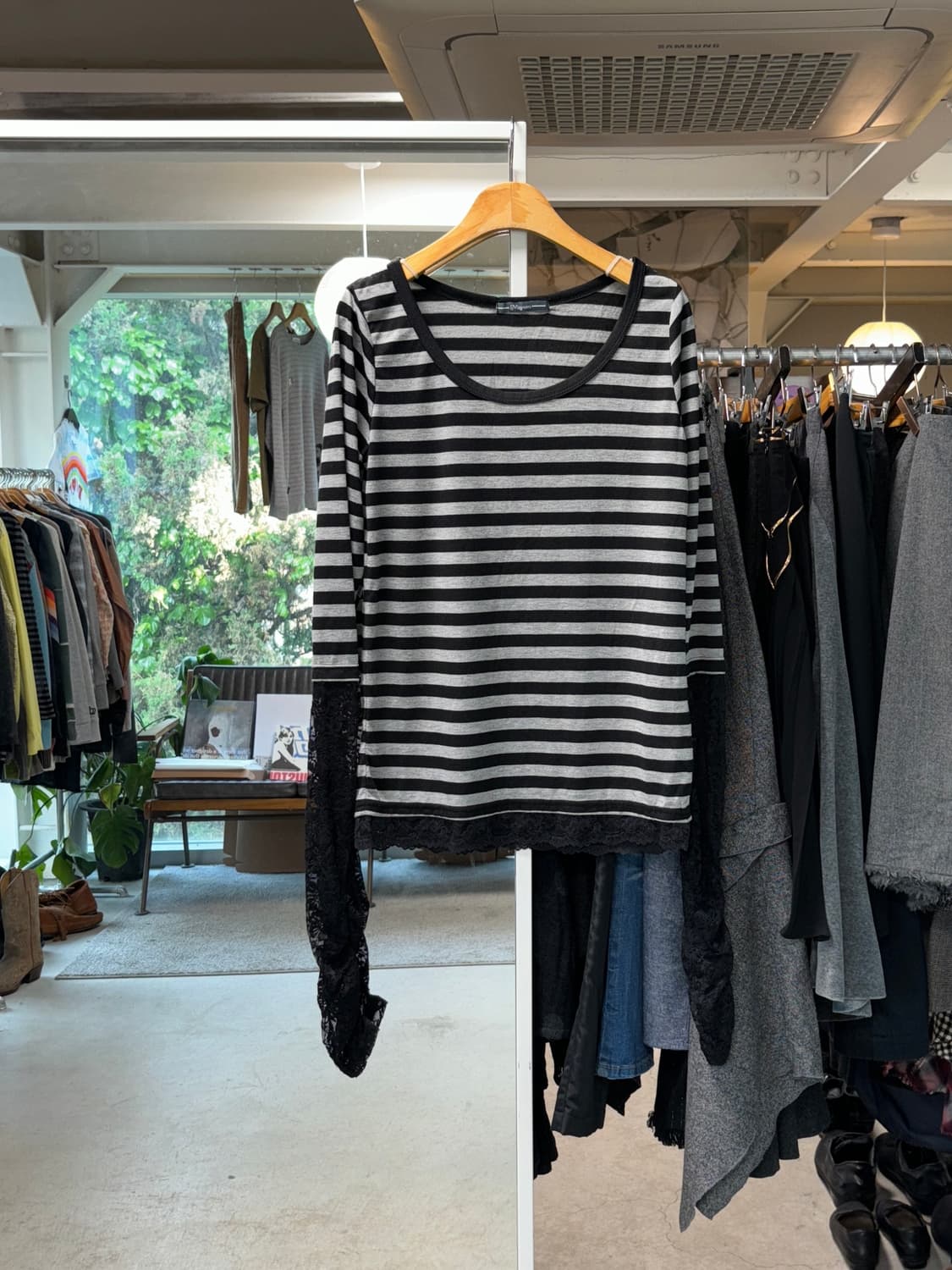 Mingon 레이스 레이어드 스트라이프 롱슬리브 상품이미지1