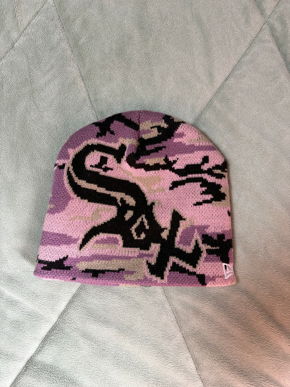 슈프림 시카고 뉴에라 비니 핑크카모 상품이미지1