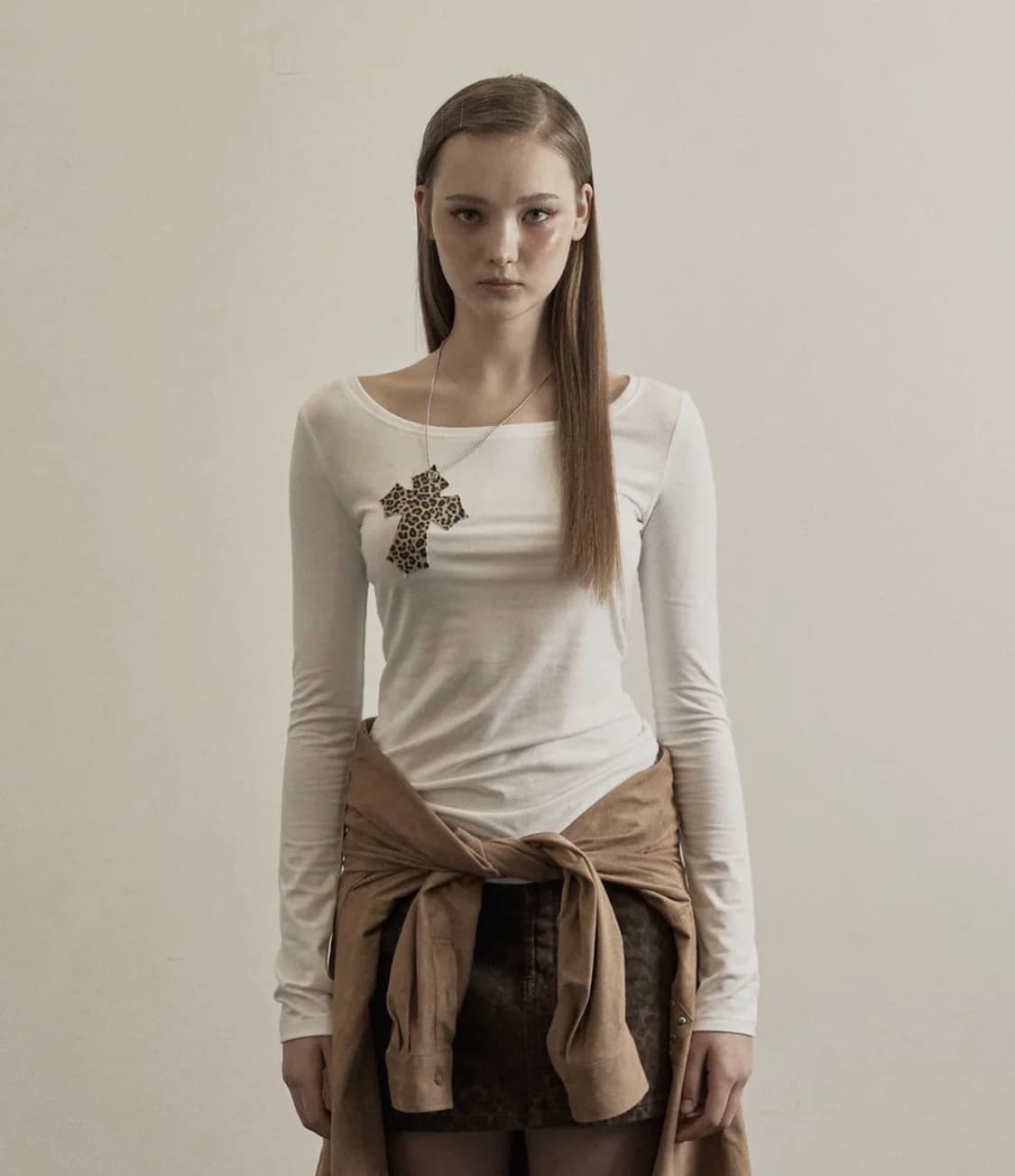 White leopard cross necklace top 상품이미지2