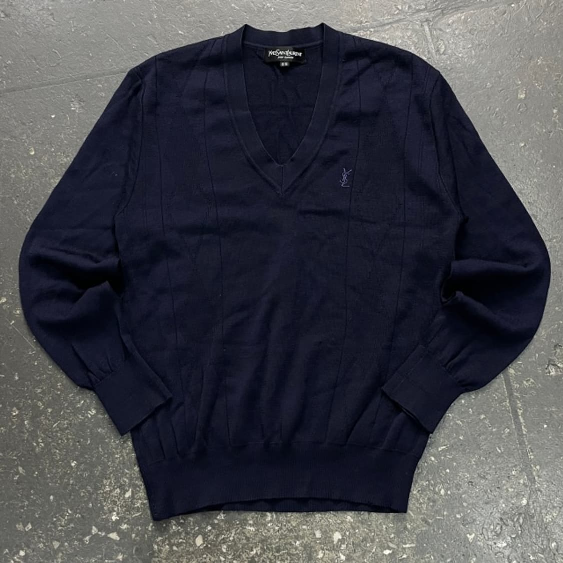 95 입생로랑 브이넥 니트 상품이미지1