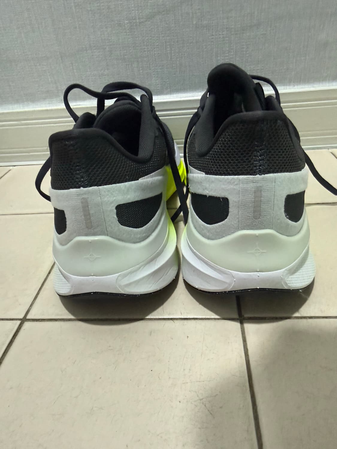 나이키 에어 줌 스트럭쳐 25 블랙 275 상품이미지3