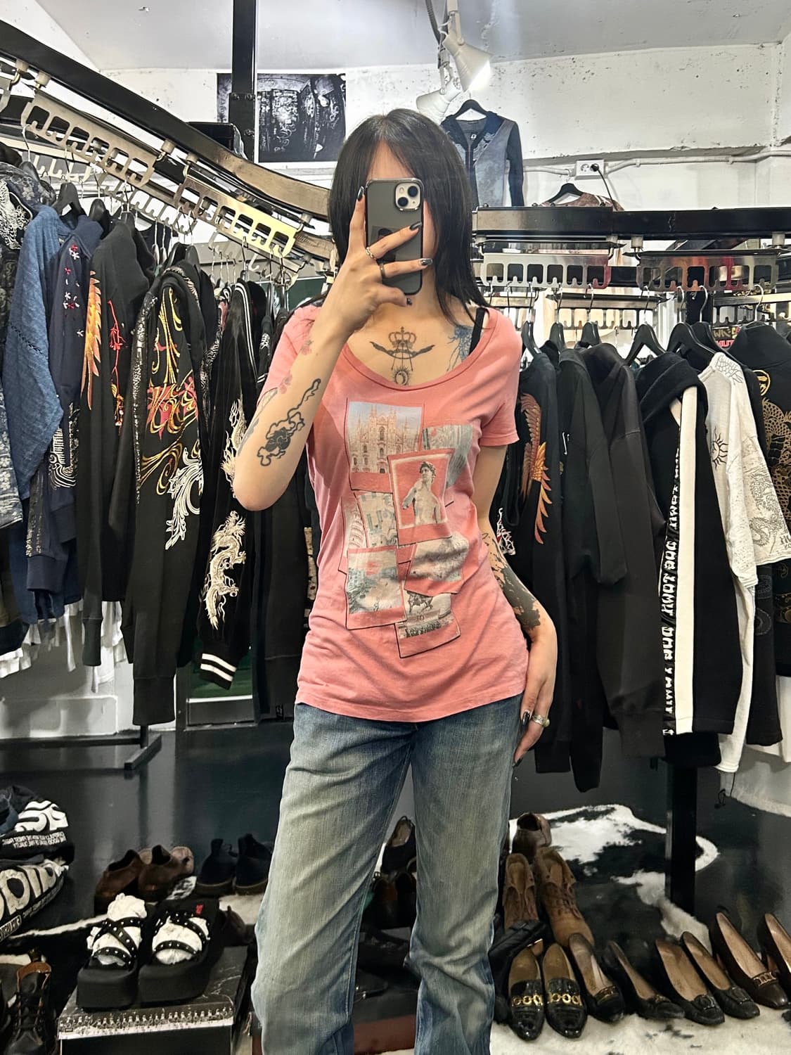 아르마니 콜라주 프린팅 반팔 티셔츠 상품이미지1