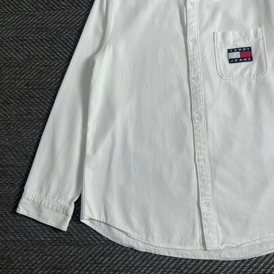 타미힐피거 플래그 로고 박시핏 옥스포드 화이트 셔츠y 3592 상품이미지4