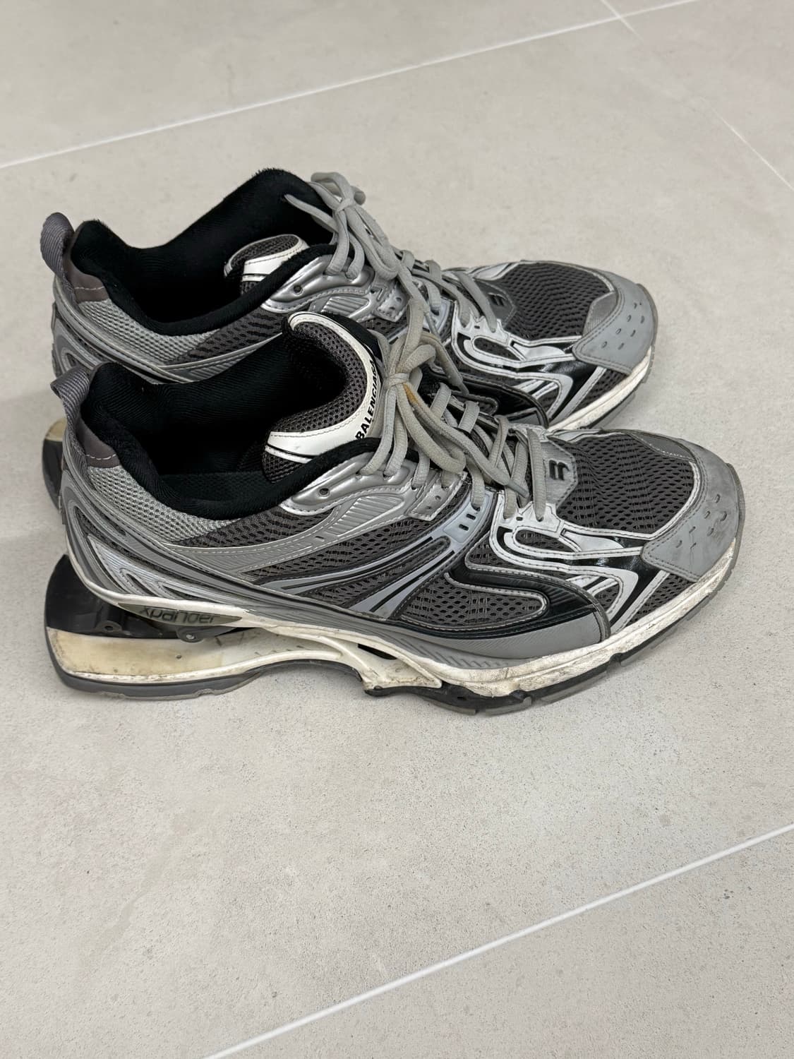 발렌시아가 엑스팬더 xpander 그레이 43 상품이미지4