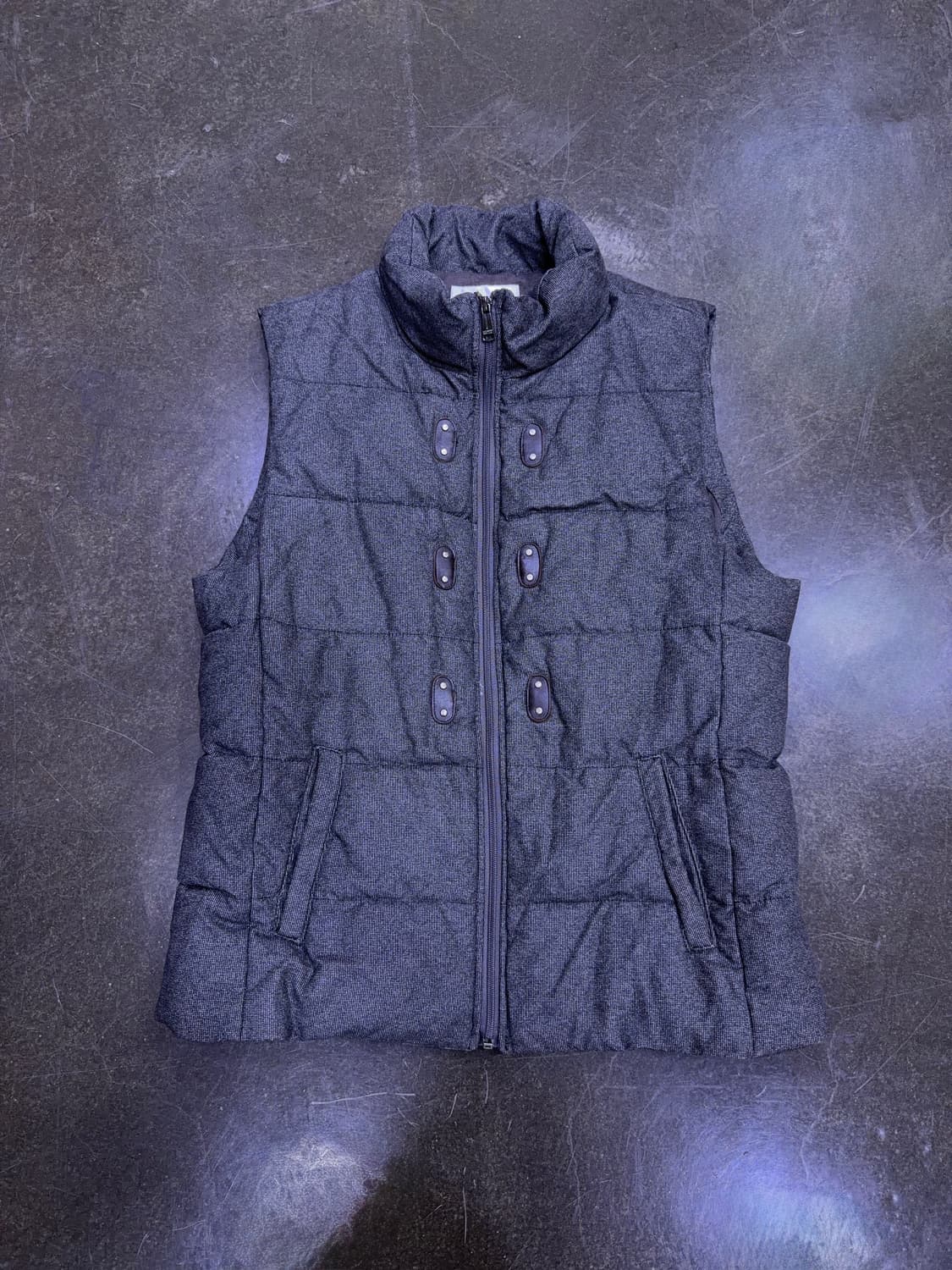 코모도 그레이 가죽패치 배색 캐쥬얼 패딩 베스트 조끼 100 상품이미지1