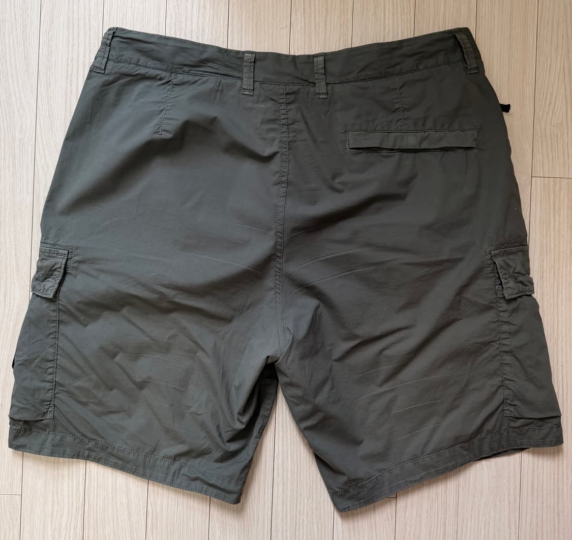 (34)스톤아일랜드 와이드 카고반바지 상품이미지2