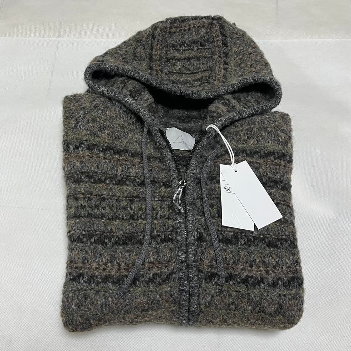 [L]로아 하이킹 25fw 펠티드 니트 후드 집업 상품이미지3