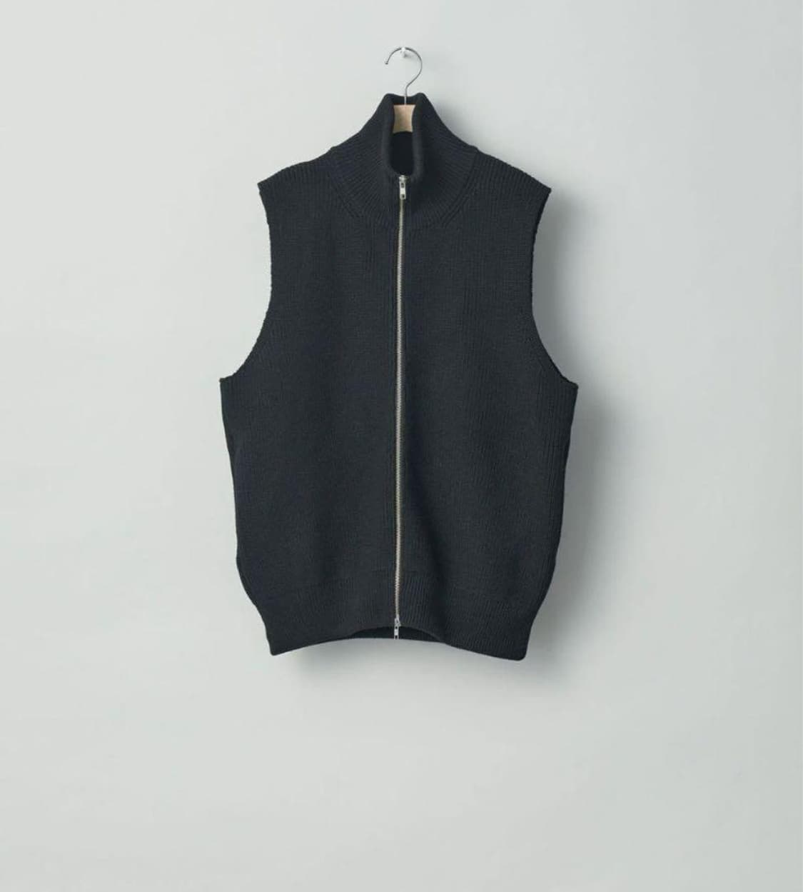 슈테인 stein OVERSIZED DRIVERS KNITZIP VEST 상품이미지1