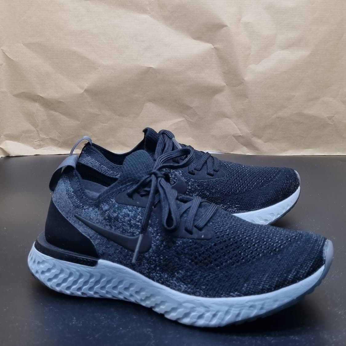 나이키 에픽 플라이니트 여성런닝화235  상품이미지1