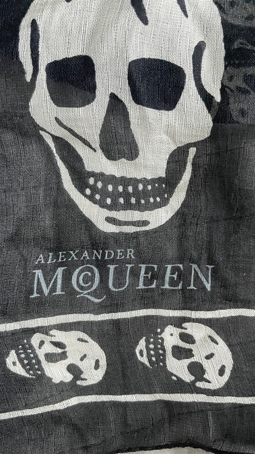 알렉산더맥퀸 스컬 실크 스카프 상품이미지2