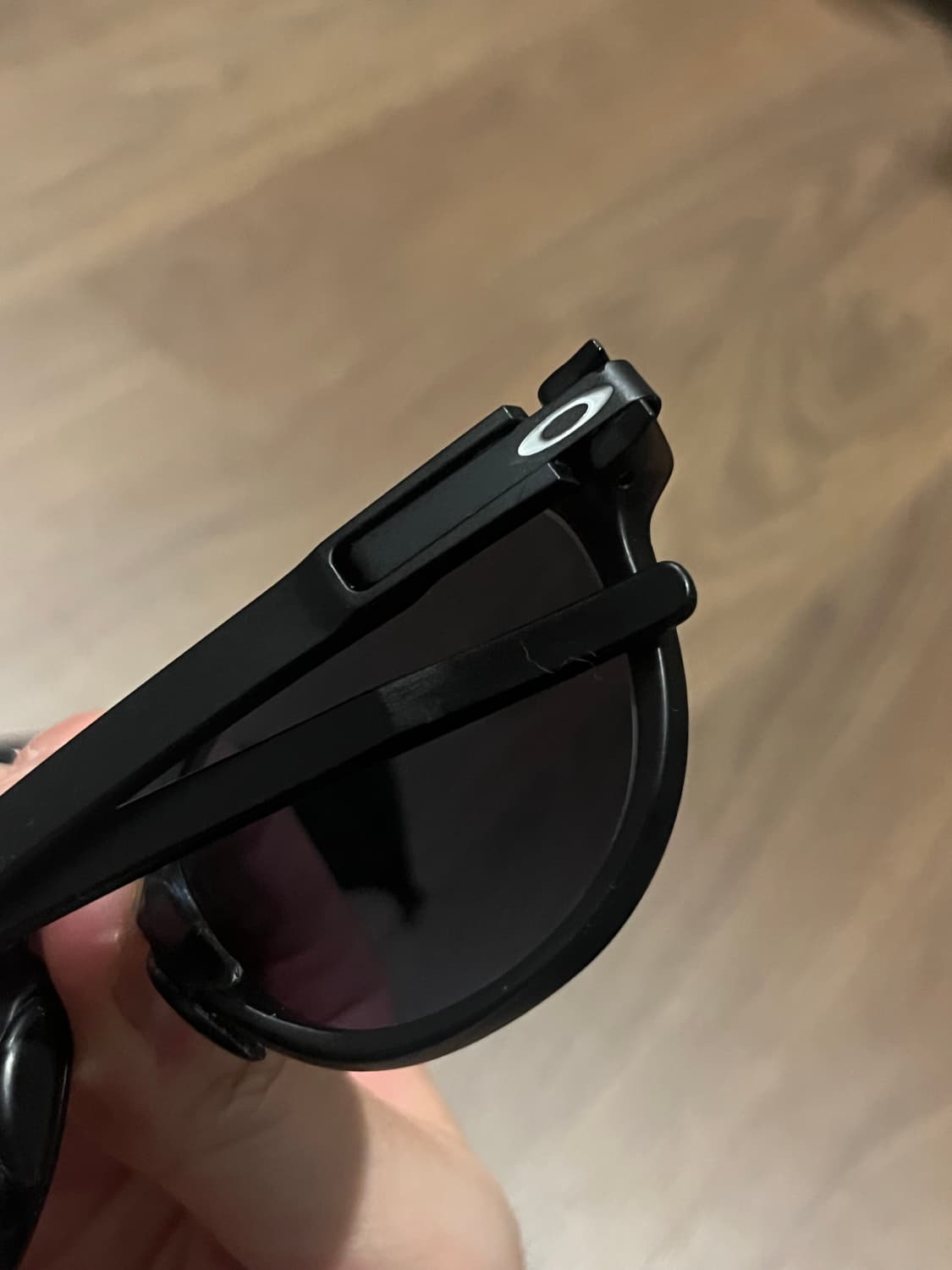 오클리 래치 블랙 이서진 선글라스 상품이미지2