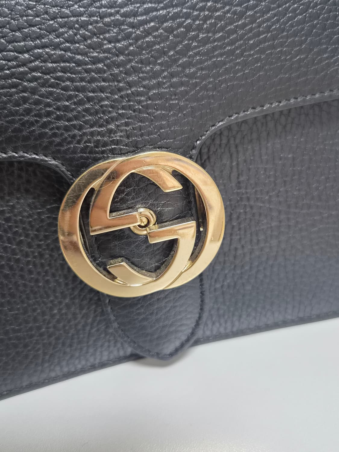 구찌 인터로킹 체인백 스몰 상품이미지3