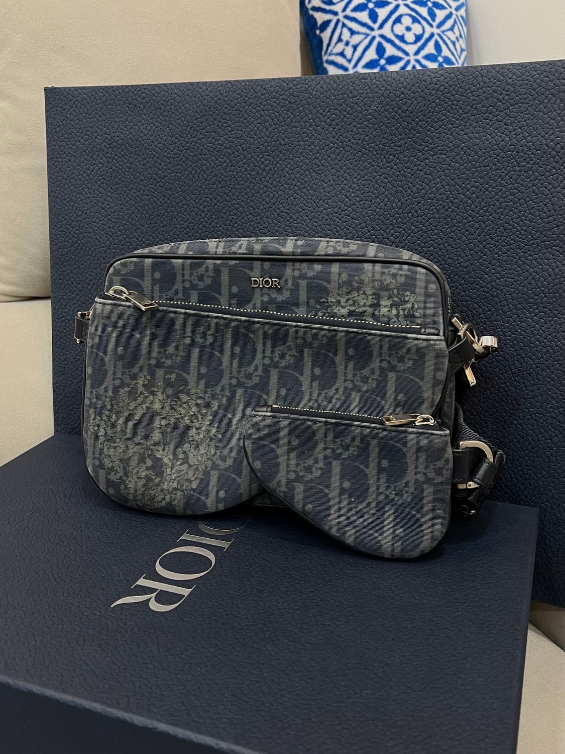 디올 오블리크 데님티어스 트리플 새들백 상품이미지1