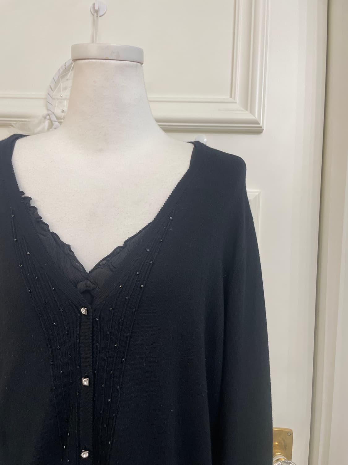 black soft beads point loose cardigan 상품이미지7