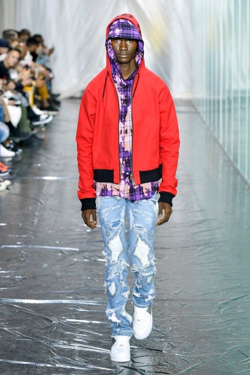 브이론 캔버스 레터링 런웨이 집업 레드 상품이미지2