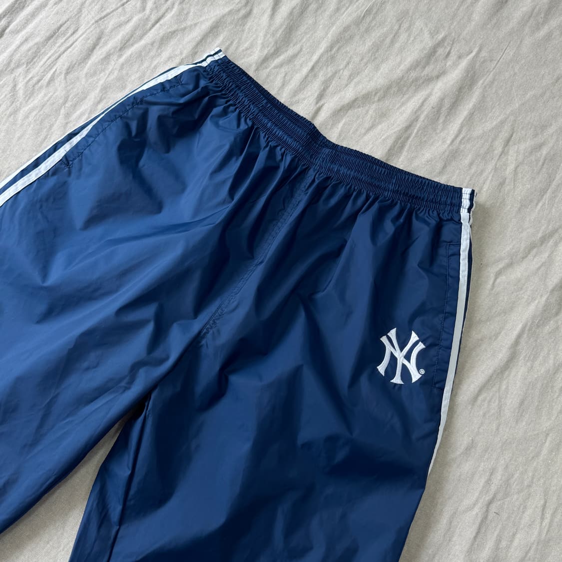 아디다스 90s 빈티지 양키즈 자수 나일론 팬츠 XL 상품이미지1